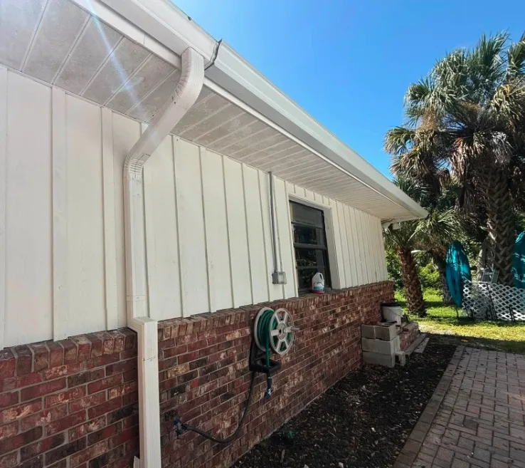 Finished South Florida soffit, siding, gutter, and exterior trim detail